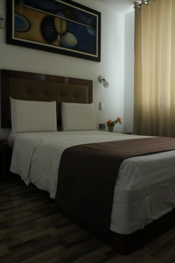 D'Milez Hotel Πουέρτο Μαλντονάντο Εξωτερικό φωτογραφία